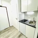 Elegant Urban Retreat 05